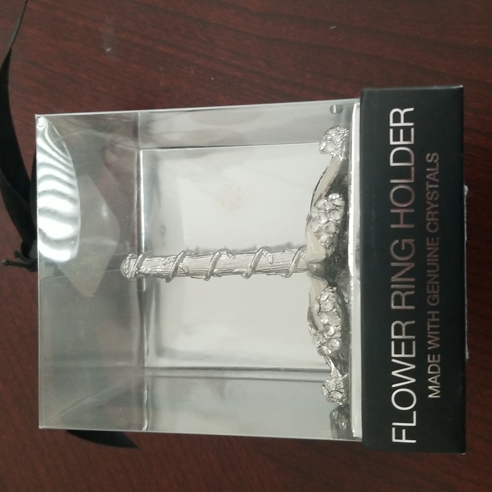 Ring holder - Picture 2 of 4